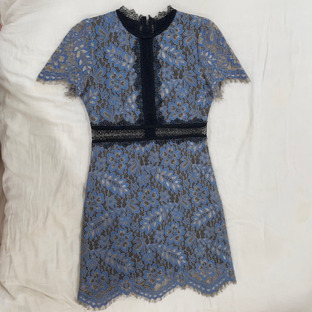 FEW MODA short lace dress